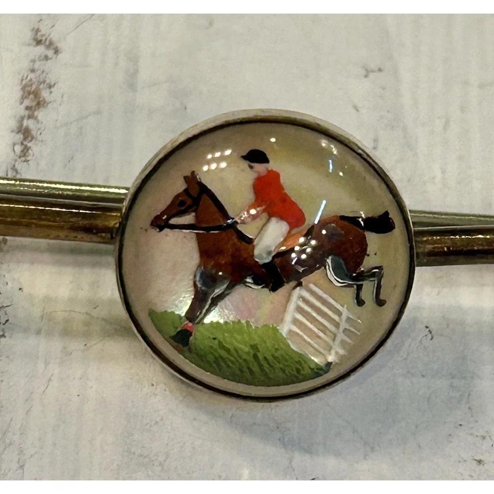 Antique VTG Intaglio Reverse Essex Crystal Horse Jockey Bar Pin Derby   C-Clasp